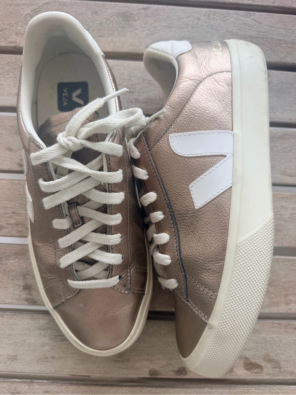 Veja Women’s Sneaker in Rose Gold with White V